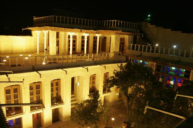 Shiraz Niayesh Traditional Hotel