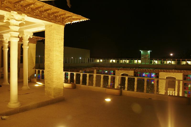 Shiraz Niayesh Traditional Hotel
