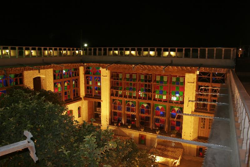 Shiraz Niayesh Traditional Hotel
