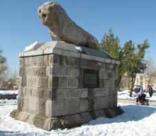 iran_hamedan_stone lion